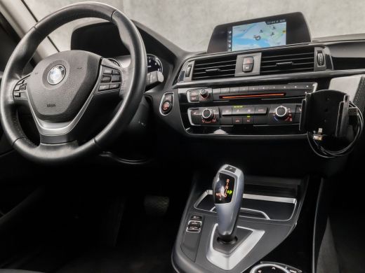BMW 1-serie 118d High Executive 150Pk Automaat (NAVIGATIE, DIGITAL COCKPIT, STOELVERWARMING, LEDEREN SPORTSTO... ActivLease financial lease