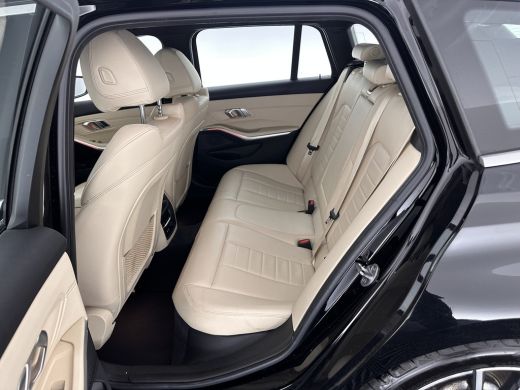 BMW 3 Serie Touring 330i High Executive Edition Sport-Pack Aut. *VERNASCA-FULL-LEATHER | DIGI-COCKPIT | FULL-... ActivLease financial lease