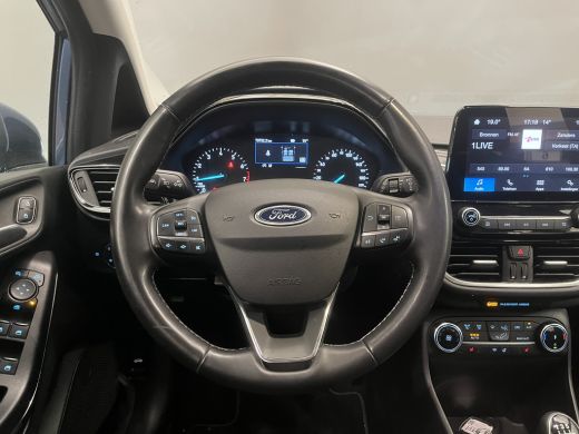 Ford Fiesta Ford 1.0 EcoBoost Hybrid Titanium Stoelverwarming | Stuurverwarming | Parkeersensoren | 16'' LMV ... ActivLease financial lease