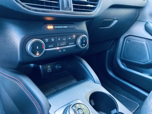 Ford Kuga Ford 2.5 PHEV ST-Line Apple Carplay | Standkachel | Trekhaak | 18'' | DAB ActivLease financial lease