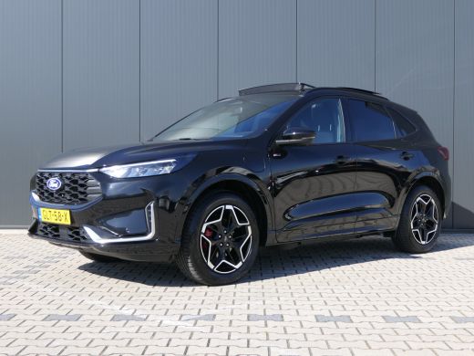 Ford Kuga Ford 2.5 PHEV ST-Line X | Panoramadak | Winterpack | 19 Inch | LED | B&O | Elektrische AGR Stoele... Ford Kuga Ford 2.5 PHEV ST-Line X | Panoramadak | Winterpack | 19 Inch | LED | B&O | Elektrische AGR Stoele...