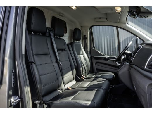 Ford Transit Custom 2.0 TDCI L1H1 | 170PK | SPORT | Automaat | Schuifdeur L+ R | Carplay | Camera | Navigatie | PDC |... ActivLease financial lease