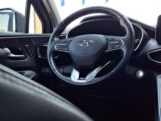 Hyundai Santa Fe 1.6 T-GDI PHEV Premium Sky 7p. | 360 Graden camera | Apple Carplay | Stoelverwarming/verkoeling |... ActivLease financial lease