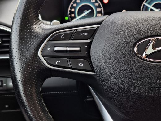 Hyundai Santa Fe 1.6 T-GDI PHEV Premium Sky 7p. | 360 Graden camera | Apple Carplay | Stoelverwarming/verkoeling |... ActivLease financial lease
