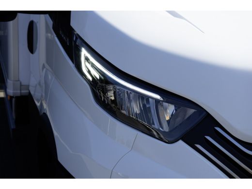 Iveco Daily 40C18 | Bakwagen met laadklep | 180PK | Automaat | Fabrieksgarantie | Navi | Camera | Climate | C... ActivLease financial lease