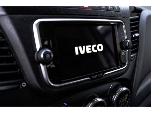 Iveco Daily 40C18 | Bakwagen met laadklep | 180PK | Automaat | Fabrieksgarantie | Navi | Camera | Climate | C... ActivLease financial lease
