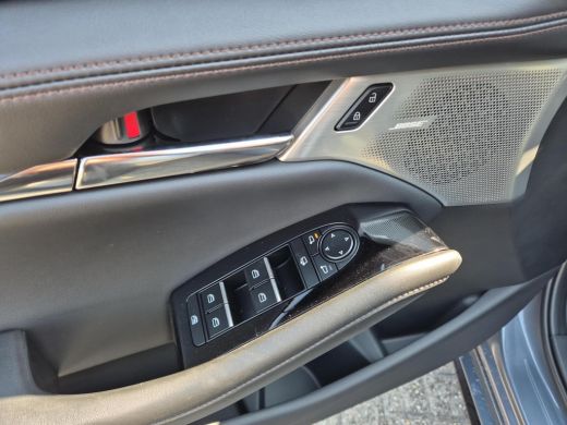 Mazda 3 2.0 e-SkyActiv-X M Hybrid 186 Takumi | Lederen bekleding | Bose audiosysteem | Navigatie | Stoelv... ActivLease financial lease