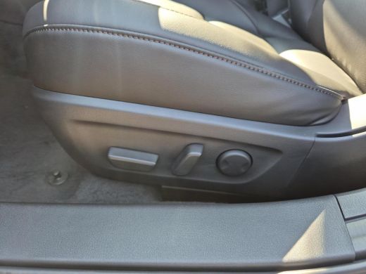 Mazda 3 2.0 e-SkyActiv-X M Hybrid 186 Takumi | Lederen bekleding | Bose audiosysteem | Navigatie | Stoelv... ActivLease financial lease