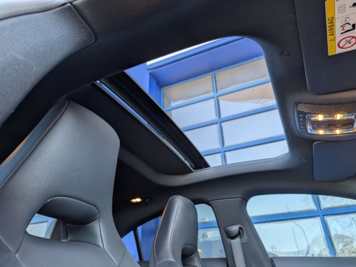 Mercedes CLA-Klasse Mercedes-Benz 200 Automaat AMG | Panoramadak | Sfeerverlichting | Matrix LED Cruise Control ActivLease financial lease