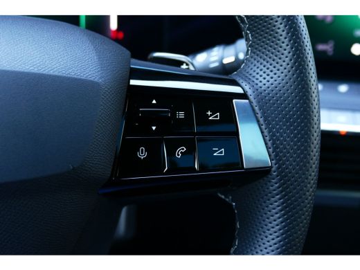 Opel Astra 1.2 TURBO 180PK HYBRID ULTIMATE AUTOMAAT / NAVI / CLIMA / PDC / 18" LMV / CAMERA / PANO.DAK / AGR... ActivLease financial lease