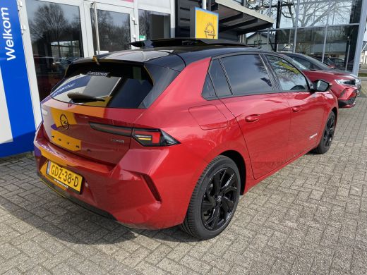 Opel Astra Opel 1.6 180PK PLUG-IN HYBRID ULTIMATE |DEMO-DEAL| NAVIGATIE| CAMERA| ADAPTIEVE CRUISE CONTROL| I... ActivLease financial lease
