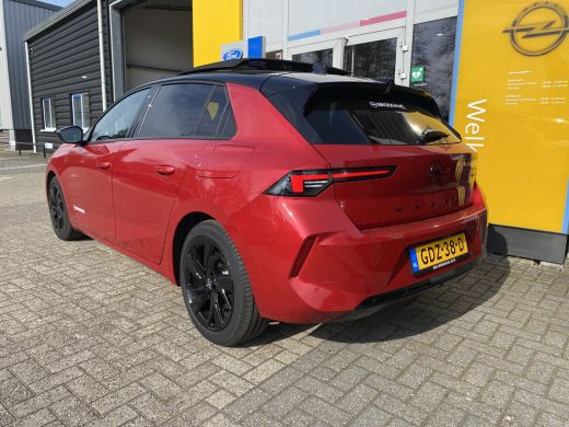 Opel Astra Opel 1.6 180PK PLUG-IN HYBRID ULTIMATE |DEMO-DEAL| NAVIGATIE| CAMERA| ADAPTIEVE CRUISE CONTROL| I... ActivLease financial lease