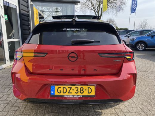 Opel Astra Opel 1.6 180PK PLUG-IN HYBRID ULTIMATE |DEMO-DEAL| NAVIGATIE| CAMERA| ADAPTIEVE CRUISE CONTROL| I... ActivLease financial lease