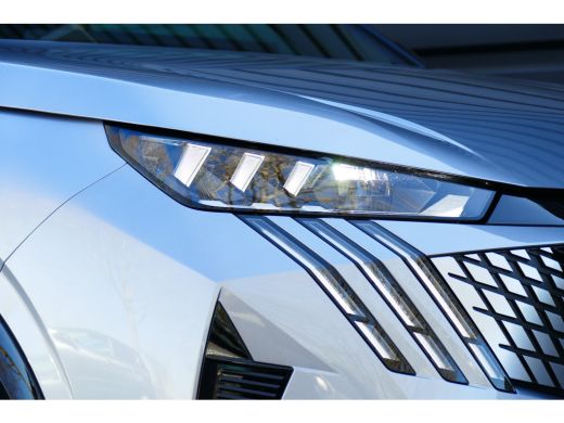 Peugeot E-5008 EV 210PK 73KWH GT AUTOMAAT / NAVI / CLIMA / PDC / 19"LMV / CAMERA / KEYLESS / FULL-LED / BLUETOOT... ActivLease financial lease