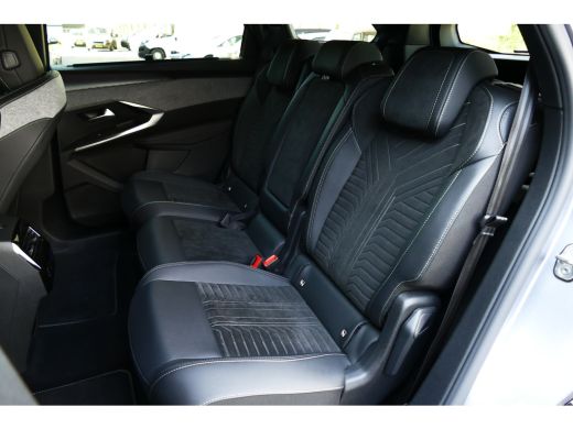 Peugeot E-5008 EV 210PK 73KWH GT AUTOMAAT / NAVI / CLIMA / PDC / 19"LMV / CAMERA / KEYLESS / FULL-LED / BLUETOOT... ActivLease financial lease