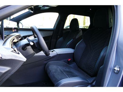Peugeot E-5008 EV 210PK 73KWH GT AUTOMAAT / NAVI / CLIMA / PDC / 19"LMV / CAMERA / KEYLESS / FULL-LED / BLUETOOT... ActivLease financial lease