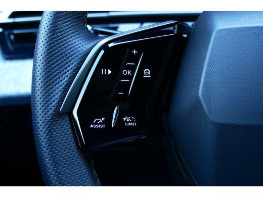Peugeot E-5008 EV 210PK 73KWH GT AUTOMAAT / NAVI / CLIMA / PDC / 19"LMV / CAMERA / KEYLESS / FULL-LED / BLUETOOT... ActivLease financial lease