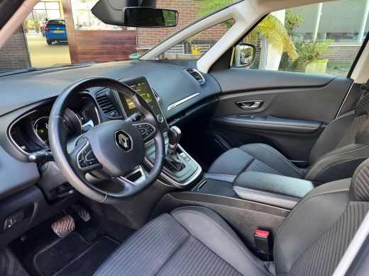 Renault Grand Scénic 1.3 TCe 140pk /Automaat/7-persoons/Camera/Pearl white/Carplay ActivLease financial lease