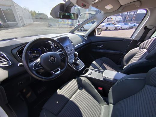 Renault Grand Scénic 1.3 TCe 140pk /Automaat/7-persoons/Camera/Pearl white/Carplay ActivLease financial lease