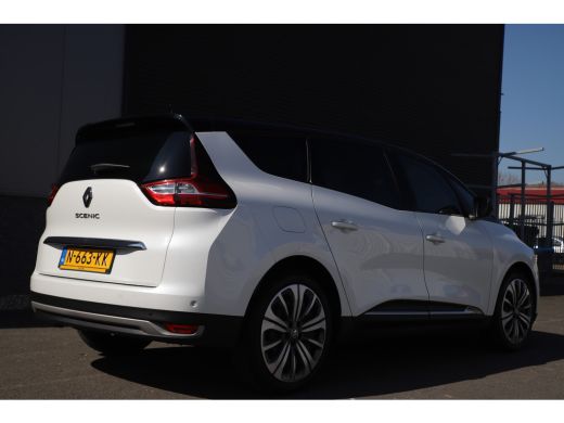 Renault Grand Scénic 1.3 TCe 140pk /Automaat/7-persoons/Camera/Pearl white/Carplay ActivLease financial lease