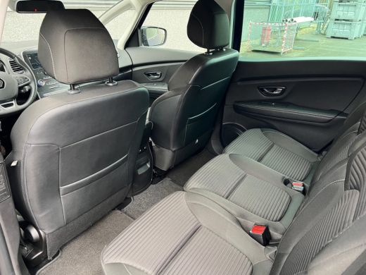 Renault Grand Scénic 1.3 TCe 140pk /Automaat/7-persoons/Camera/Pearl white/Carplay ActivLease financial lease