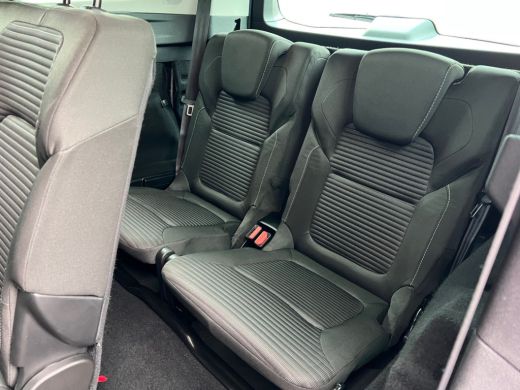 Renault Grand Scénic 1.3 TCe 140pk /Automaat/7-persoons/Camera/Pearl white/Carplay ActivLease financial lease