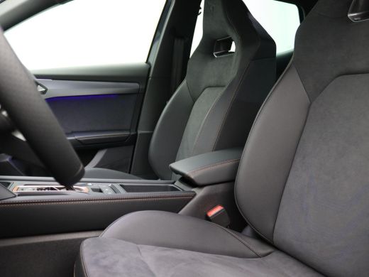 Seat Formentor 1.5 TSI e-Hybrid VZ Performance 272PK DSG Trekhaak, Led matrix, 360 gr. camera, side assist, adap... ActivLease financial lease