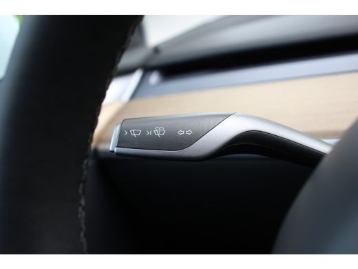 Tesla Model Y Long Range 75 AWD | NL-AUTO! | 1 EIGENAAR! | PANODAK | LEDER | AUTO PILOT | PRACHTIGE STAAT! ActivLease financial lease