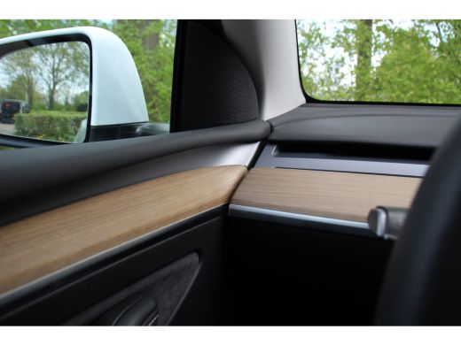 Tesla Model Y Long Range 75 AWD | NL-AUTO! | 1 EIGENAAR! | PANODAK | LEDER | AUTO PILOT | PRACHTIGE STAAT! ActivLease financial lease