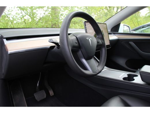 Tesla Model Y Long Range 75 AWD | NL-AUTO! | 1 EIGENAAR! | PANODAK | LEDER | AUTO PILOT | PRACHTIGE STAAT! ActivLease financial lease