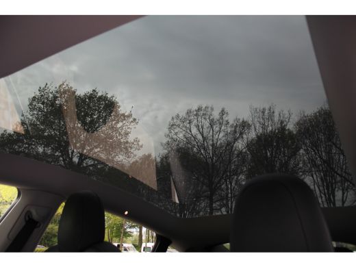 Tesla Model Y Long Range 75 AWD | NL-AUTO! | 1 EIGENAAR! | PANODAK | LEDER | AUTO PILOT | PRACHTIGE STAAT! ActivLease financial lease