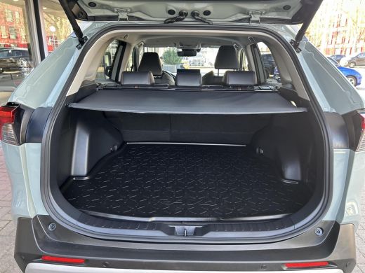 Toyota RAV4 2.5 Hybrid AWD ADVENTURE | 06-10141018 Voor meer informatie ActivLease financial lease