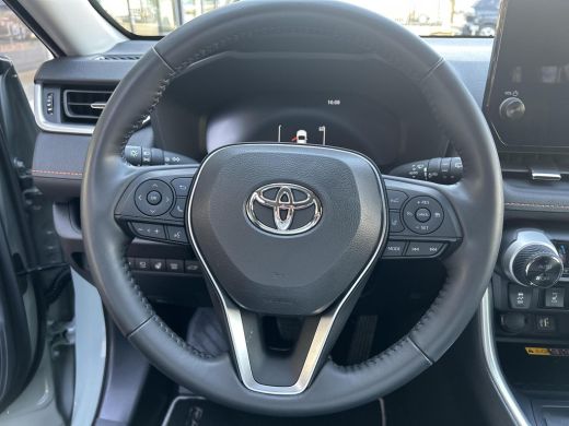 Toyota RAV4 2.5 Hybrid AWD ADVENTURE | 06-10141018 Voor meer informatie ActivLease financial lease