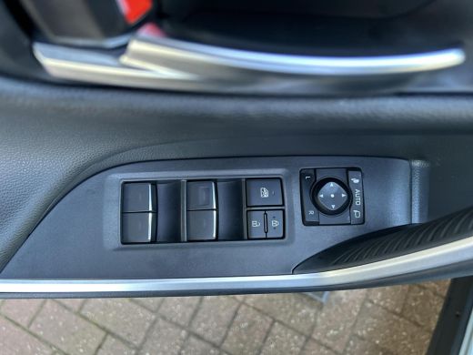 Toyota RAV4 2.5 Hybrid AWD ADVENTURE | 06-10141018 Voor meer informatie ActivLease financial lease