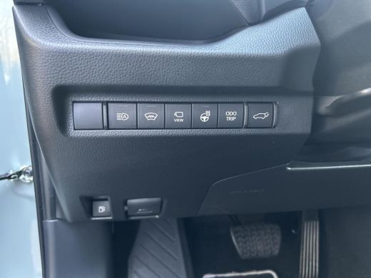 Toyota RAV4 2.5 Hybrid AWD ADVENTURE | 06-10141018 Voor meer informatie ActivLease financial lease