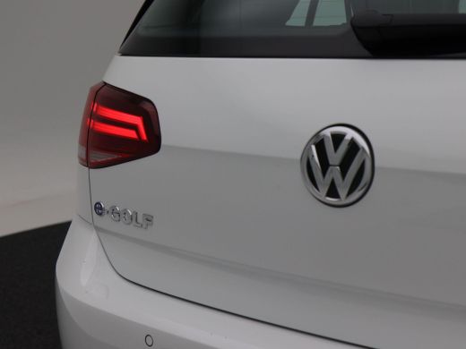 Volkswagen e-Golf E-DITION 136 Pk Automaat | Full LED | Navigatie | Climate Control | Adaptive Cruise | 87.244 Km!! ActivLease financial lease