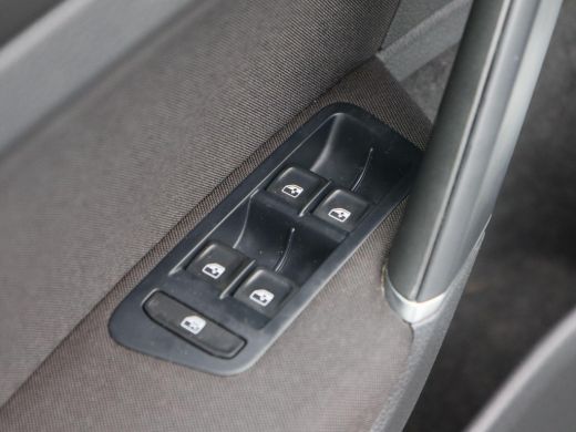 Volkswagen e-Golf E-DITION 136 Pk Automaat | Full LED | Navigatie | Climate Control | Adaptive Cruise | 87.244 Km!! ActivLease financial lease
