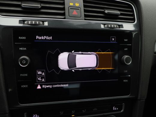 Volkswagen e-Golf E-DITION 136 Pk Automaat | Full LED | Navigatie | Climate Control | Adaptive Cruise | 87.244 Km!! ActivLease financial lease