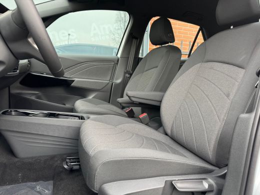 Volkswagen ID.3 52kWh 170pk Pure | Stoel- en stuurverwarming | Navigatie | Draadloze telefoonlader ActivLease financial lease