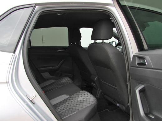 Volkswagen Polo 1.0 TSI 110pk DSG R-Line | IQ LED | ACC ActivLease financial lease