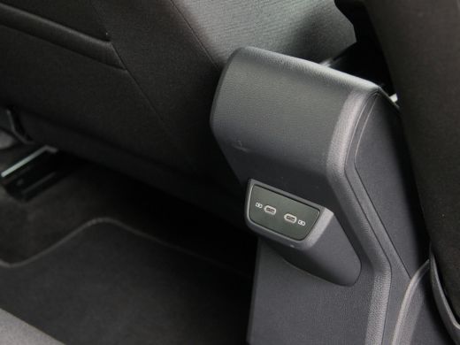 Volkswagen Polo 1.0 TSI 110pk DSG R-Line | IQ LED | ACC ActivLease financial lease