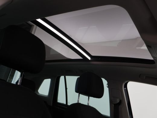 Volkswagen Tiguan 2.0 TDI DSG 4MOTION R-LINE + 20 INCH | PANORAMA | VIRTUAL COCKPIT | WEGKL. TREKHAAK | ADAPTIVE CR... ActivLease financial lease