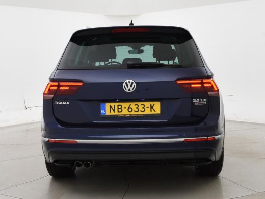 Volkswagen Tiguan 2.0 TDI DSG 4MOTION R-LINE + 20 INCH | PANORAMA | VIRTUAL COCKPIT | WEGKL. TREKHAAK | ADAPTIVE CR... ActivLease financial lease