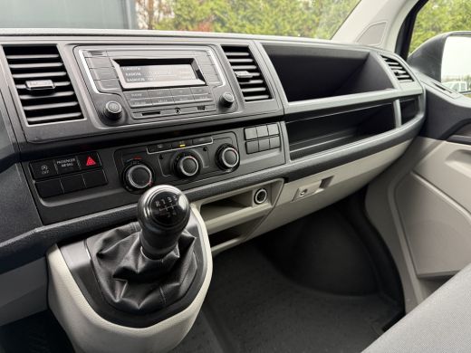 Volkswagen Transporter 2.0 TDI / L1H1 / 1e EIG. / AIRCO / CRUISE / BLUETOOTH / LMV / 3-ZITS ActivLease financial lease