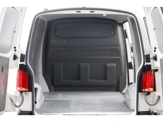 Volkswagen Transporter T6.1 2.0 TDI 150pk DSG-Automaat L1H1 Airco/Navi 10-2021 ActivLease financial lease