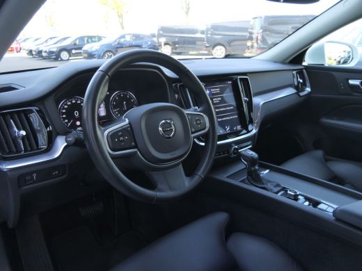 Volvo  V60 T4 Pro Lederen Bekleding | Stoelverwarming | Achteruitrijcamera | Apple Carplay/Android Auto | Pa... ActivLease financial lease
