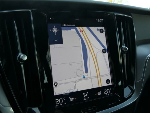 Volvo  V60 T4 Pro Lederen Bekleding | Stoelverwarming | Achteruitrijcamera | Apple Carplay/Android Auto | Pa... ActivLease financial lease