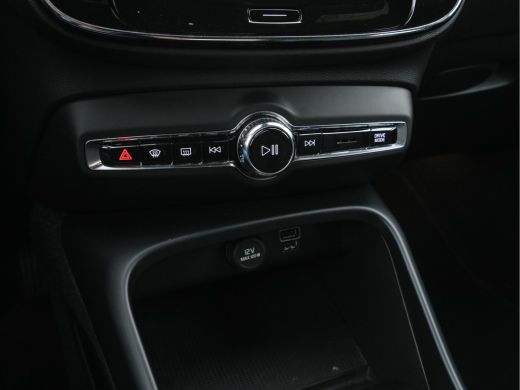 Volvo  XC40 1.5 T4 Recharge Inscription Expression (INCL-BTW) *FULL-LEATHER | DIGI-COCKPIT | FULL-LED | KEYLE... ActivLease financial lease