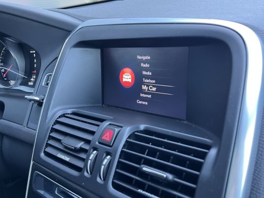 Volvo  XC60 Volvo R-Design 5-Cilinder! | Adaptieve Cruise | BLIS | Panoramadak | Afn. Trekhaak | R-Design ActivLease financial lease