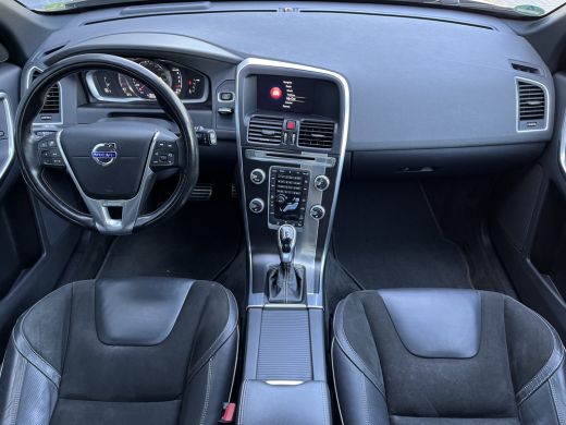 Volvo  XC60 Volvo R-Design 5-Cilinder! | Adaptieve Cruise | BLIS | Panoramadak | Afn. Trekhaak | R-Design ActivLease financial lease